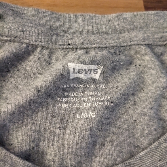 Levi's grey graphic tee - Picture 2 of 4